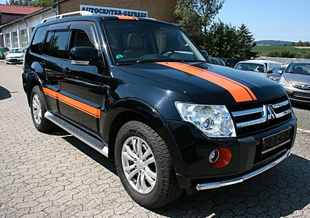 Mitsubishi Pajero 3.2 DI-D Instyle "Vollausstattung+7Sitze"