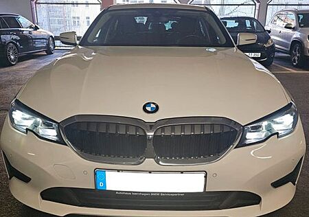 BMW 320e Advantage Automatik | 51.000 km | Unfallfre