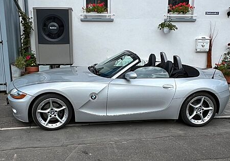 BMW Z4 3.0 Sequentielles Getriebe SMG, 231 PS M-Fah.