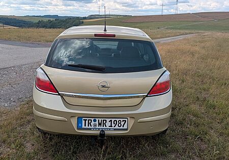 Opel Astra 1.8 -