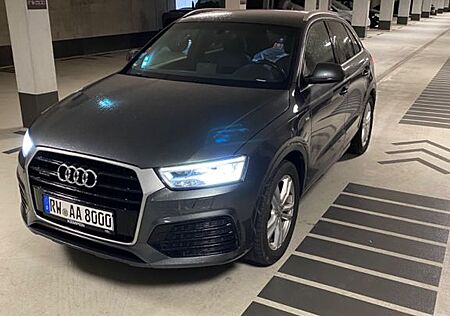 Audi Q3 2.0 TDI S tronic quattro -