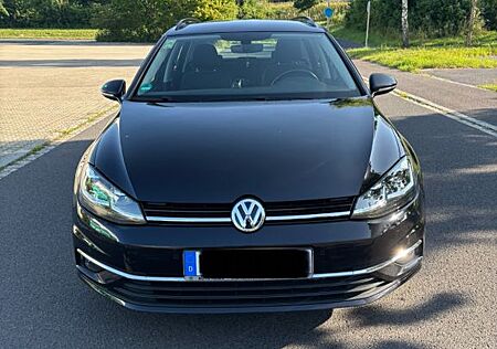 VW Golf Volkswagen 2.0 TDI SCR DSG 4MOT Comfortline Varian...
