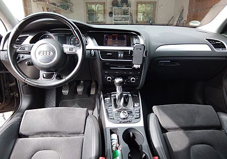Audi A4 3.0 TDI Avant S-line Top !!