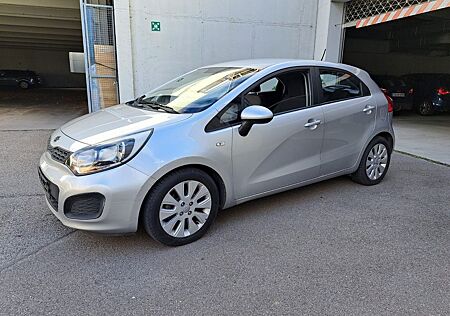 Kia Rio Attract