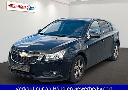 Chevrolet Cruze Hatchback 1.6 LT Klima PDC Tempo