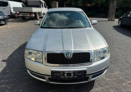 Skoda Superb Elegance 2.0*KLIMA*SHZ*STANDHEIZUNG*NAVI*