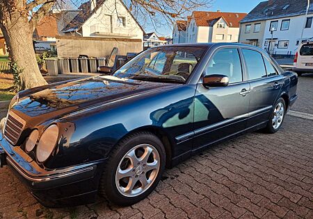 Mercedes-Benz E 240 W210 Elegance