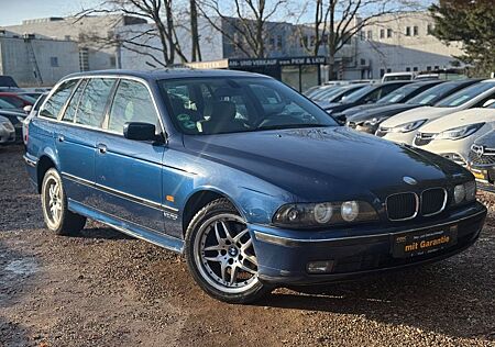 BMW 528i Touring TÜV NEU*Autom.*Sch-Dach*Tempo*Klima