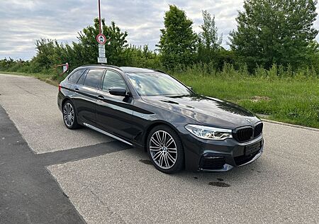 BMW 530d xDrive Touring/M Paket,Top Ausstattung!