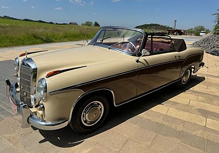 Mercedes-Benz 220 Ponton Cabrio 220S W180 Restauriert