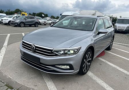 VW Passat Variant Volkswagen /IQ Light/ Kamera/Navi/DSG/2,0/