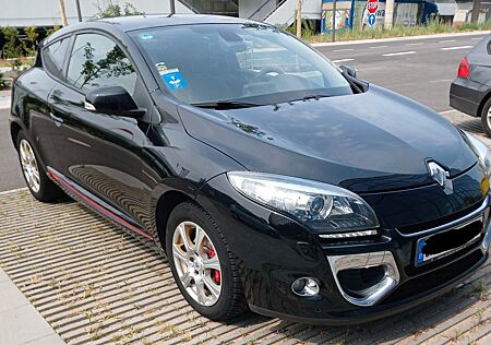 Renault Megane Coupé Bose Edition dCi 110 EDC eco2 B...