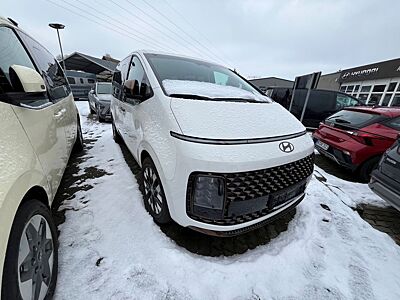 Hyundai STARIA HEV 7-Sitzer (MY25) 1.6 T-GDI (225 PS) 6-