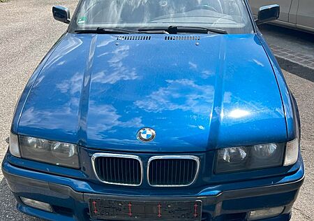 BMW 318i Cabrio