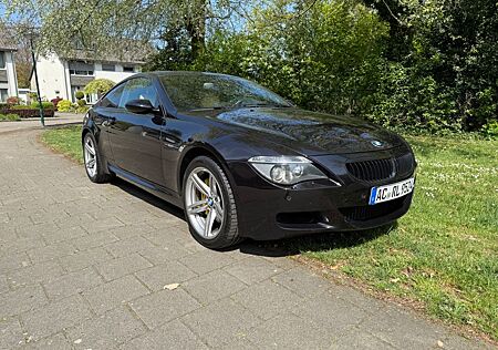 BMW M6 Coupe V10 SMG