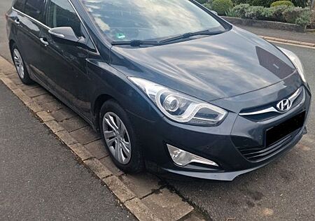 Hyundai i40 cw 1.7 CRDi Style 100kW Automatik Style