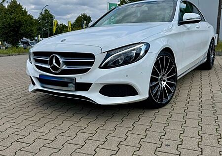 Mercedes-Benz C 200 Mercedes C-Klasse 200 Mit 9 Gang voll SCHECKHEFT