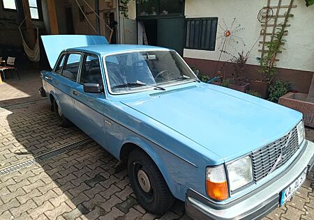 Volvo 244
