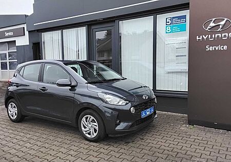 Hyundai i10 1.0 8-FACH, Einparkhilfe, Sitz+Lenkradheiz.