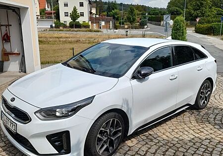 Kia Pro_ceed pro_cee'd 1.6 CRDi mit AHK/Automatik/GT-Line