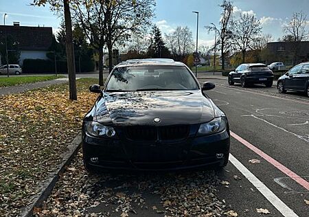 BMW 325i -