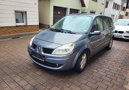 Renault Grand Scenic 2.0 131 PS