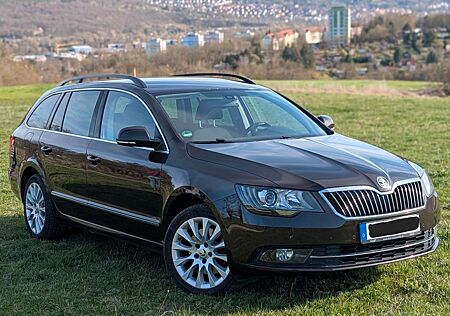 Skoda Superb 2.0 TDI Green tec Elegance 170PS, TÜV neu