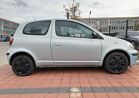 Toyota Yaris 1.0 -