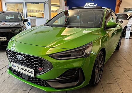 Ford Focus Lim. ST X *Matrix*Panorama*B&O*
