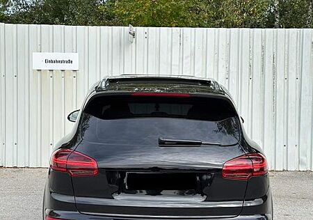 Porsche Cayenne Diesel Platinum Edition Platinum Edition