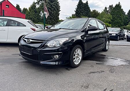 Hyundai i30 FIFA WM Edition wenig Km TÜV neu