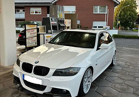 BMW 320d LCI M-Paket Navi Tempomat AHK