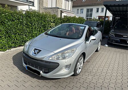 Peugeot 308 CC Platinum HDi FAP 140 Platinum