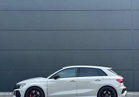 Audi RS3 Sportback*Kreide*MatrixLED*280km/h*B&O