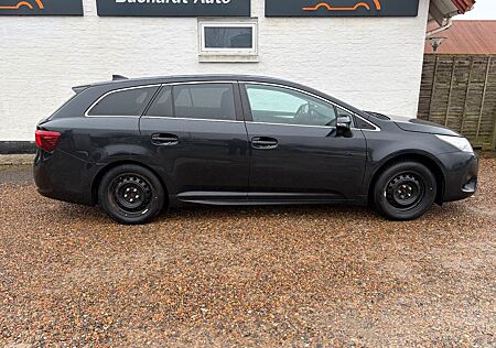 Toyota Avensis T2