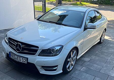 Mercedes-Benz C 250 BlueEFF. Coupé Edition 1 Autom. Edition 1