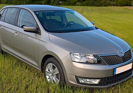 Skoda Rapid 1.2 TSI Active Spaceback - Sehr gepflegt