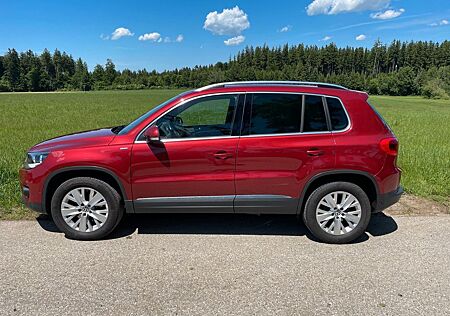 VW Tiguan Volkswagen 2.0 TDI 130kW 4MOT BMT Sport & Style ...