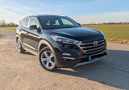 Hyundai Tucson 1.7 CRDi 2WD, AHK