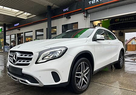 Mercedes-Benz GLA 180 DCT SEHR GEPFLEGT!!