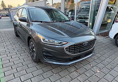 Ford Focus Turnier Titanium*GJR*RFK*ACC*PDC*TWA*
