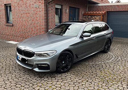 BMW 530i xDrive Touring M-Sport Pano Harman Kardon