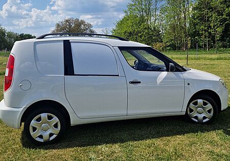 Skoda Praktik