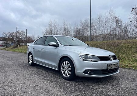 VW Jetta Volkswagen VI Comfortline BMT(Tüv 6/27)