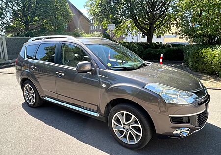 Citroën C-Crosser Exclusive 7 Sitzer