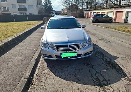 Mercedes-Benz E 350 CGI BlueEFFICIENCY ELEGANCE ELEGANCE