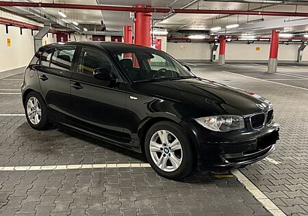 BMW 118d Edition Lifestyle~Klima~PDC~Sitz~Tüv ~Neu