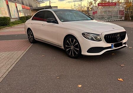 Mercedes-Benz E 220 gebraucht kaufen Mercedes-Benz E 220 d Autom. -