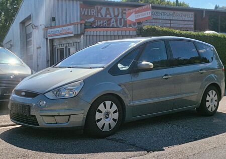 Ford S-Max Titanium