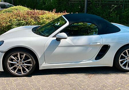 Porsche Boxster 718